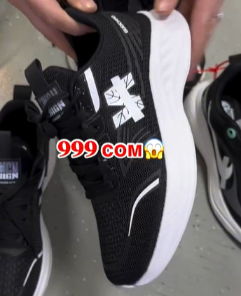 кроссовки женские спортивные 