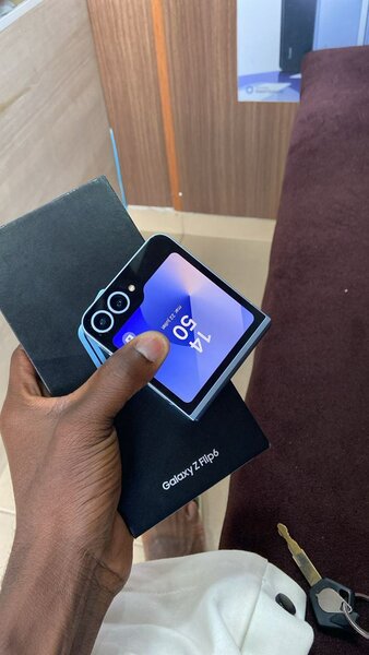 Samsung Galaxy Z Flip6 casi ne