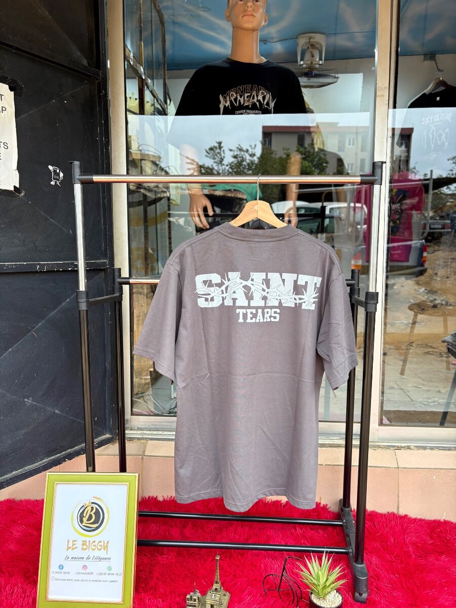 T-shirt "Saint Tears" gris