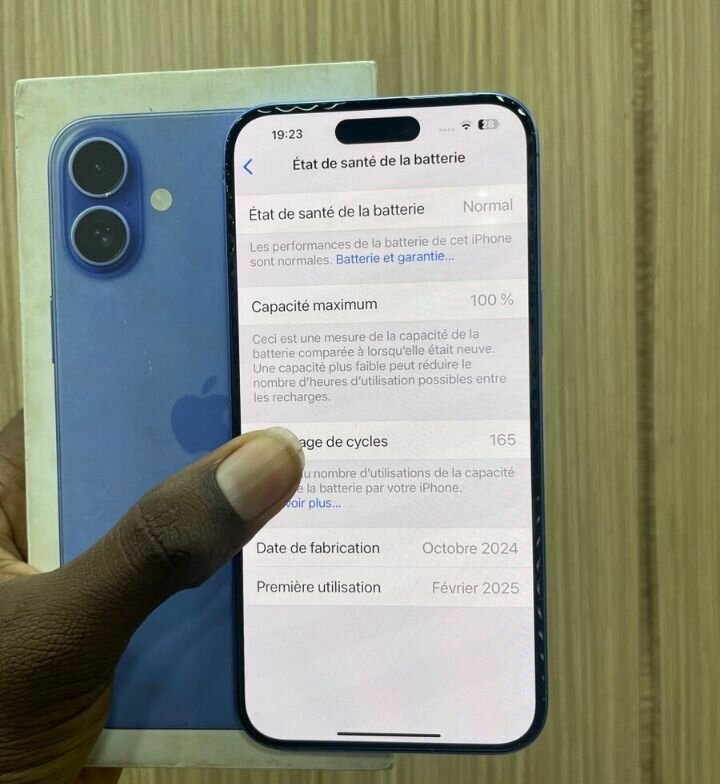 iPhone 16 Bleu Neuf