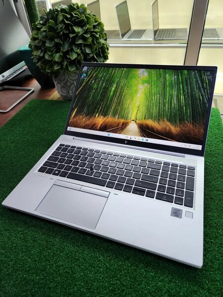 Ordinateur portable professionnel