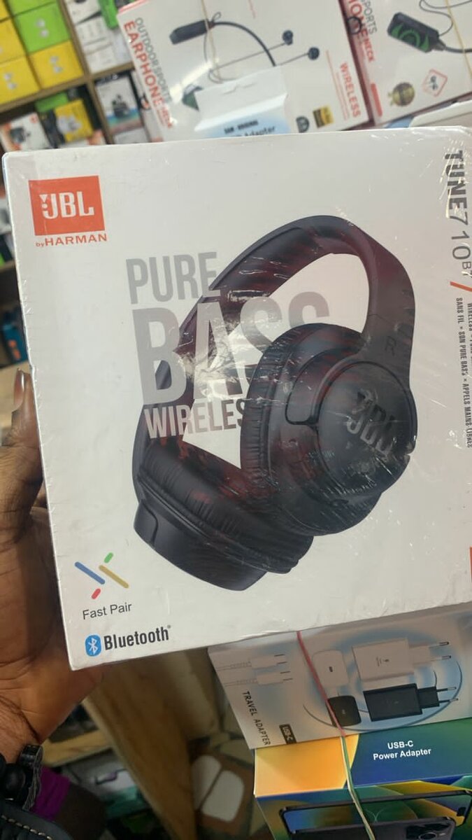 JBL Wireless Over-Ear Headphones