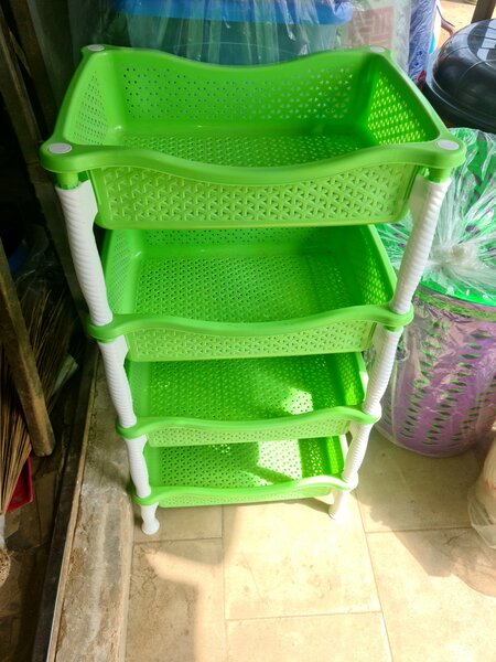 Étagère de rangement en plastique