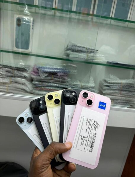 iPhone 15 Multicolore 128GB