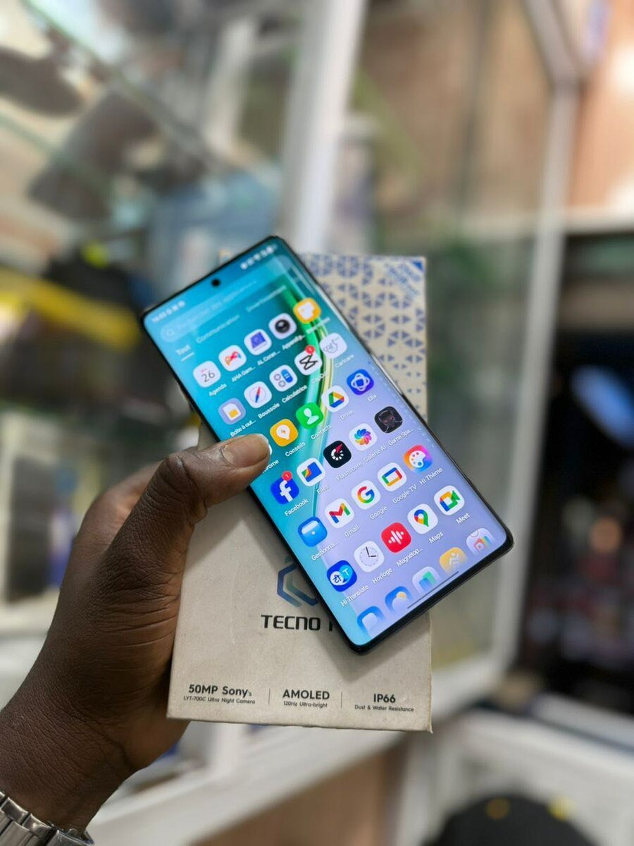 Tecno Camon 40 pro 256 giga