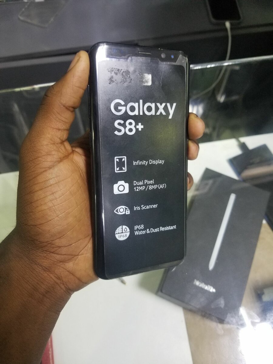 Sumsung s8+