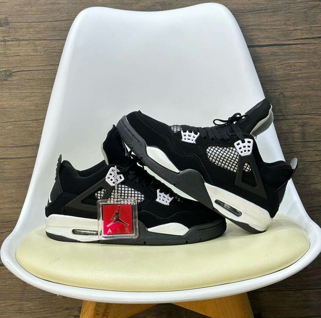 Jordan 4