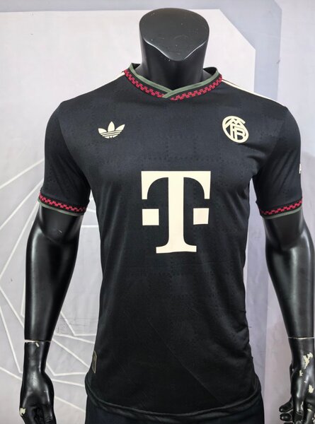 Maillot de football noir