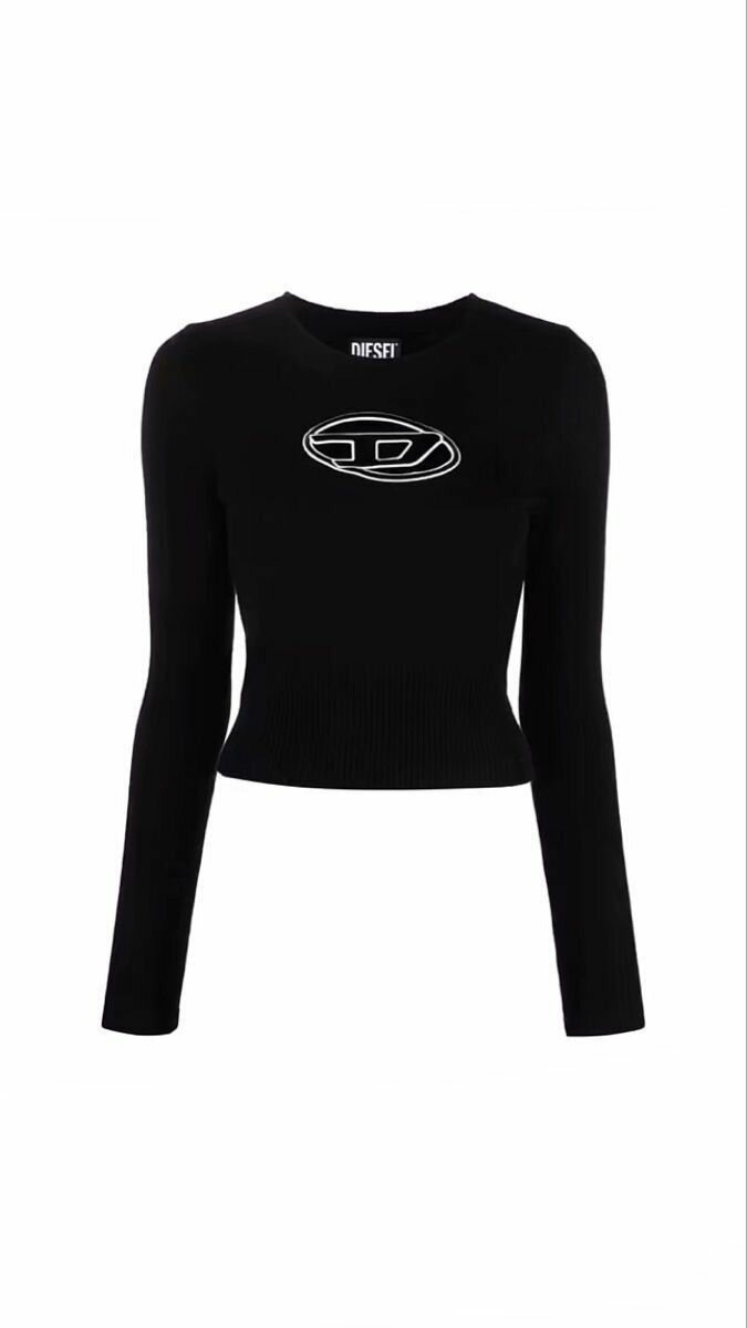 Pull noir à manches longues