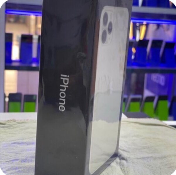 iPhone 11 Pro Max,64gig and 256gig