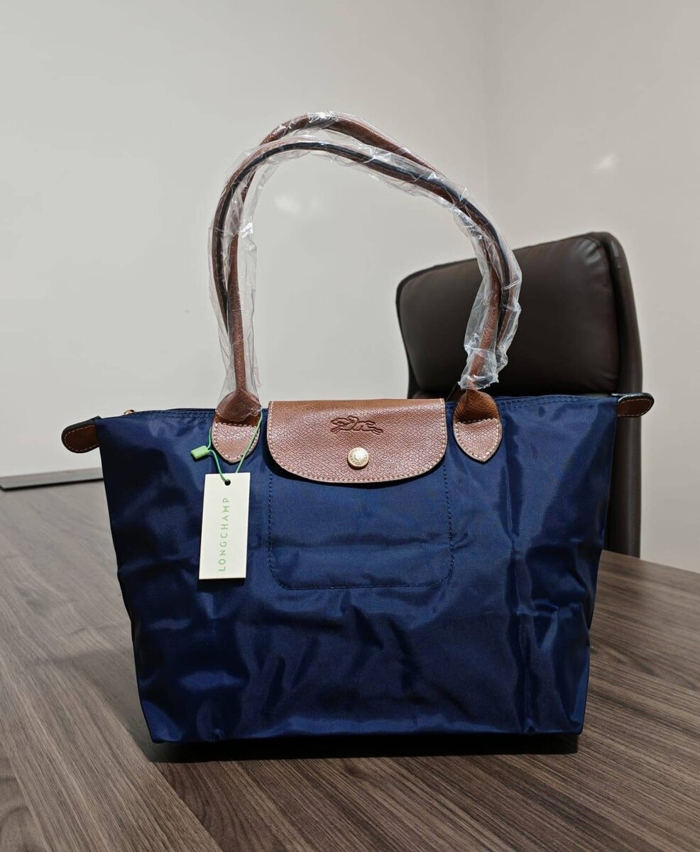 Sac à main en nylon élégant