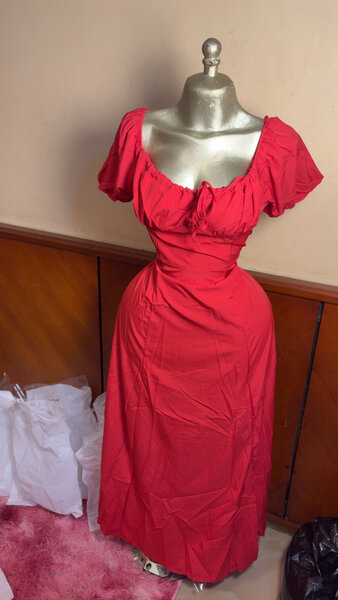 Robe rouge longue élégante