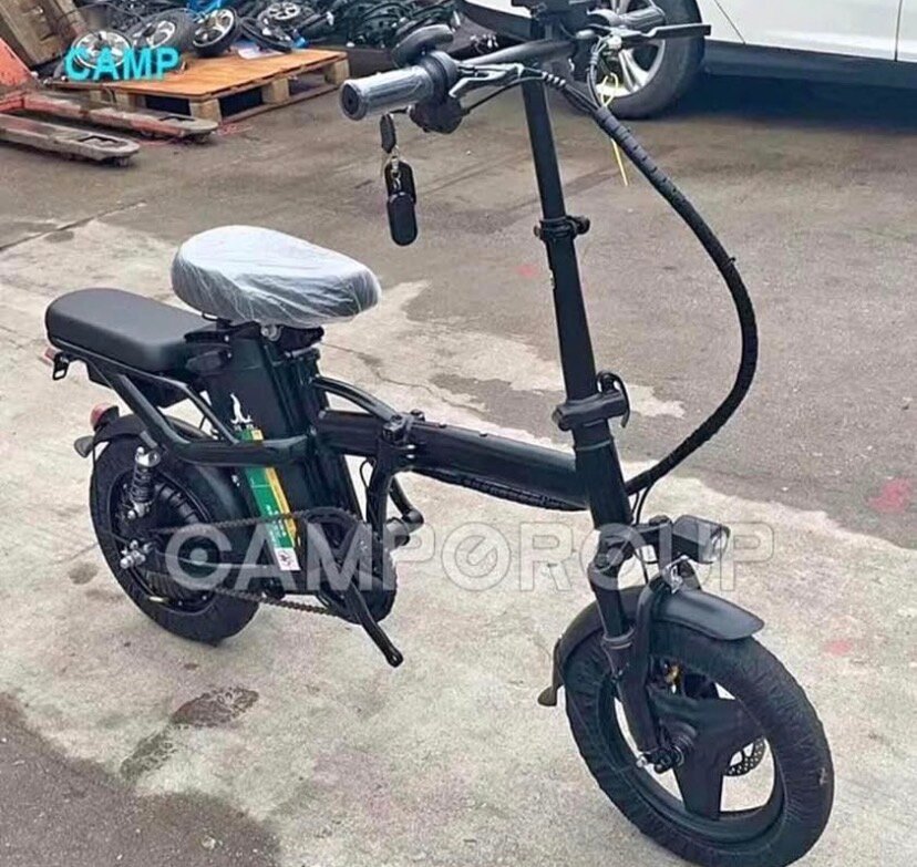 Vélo électrique pliable compact