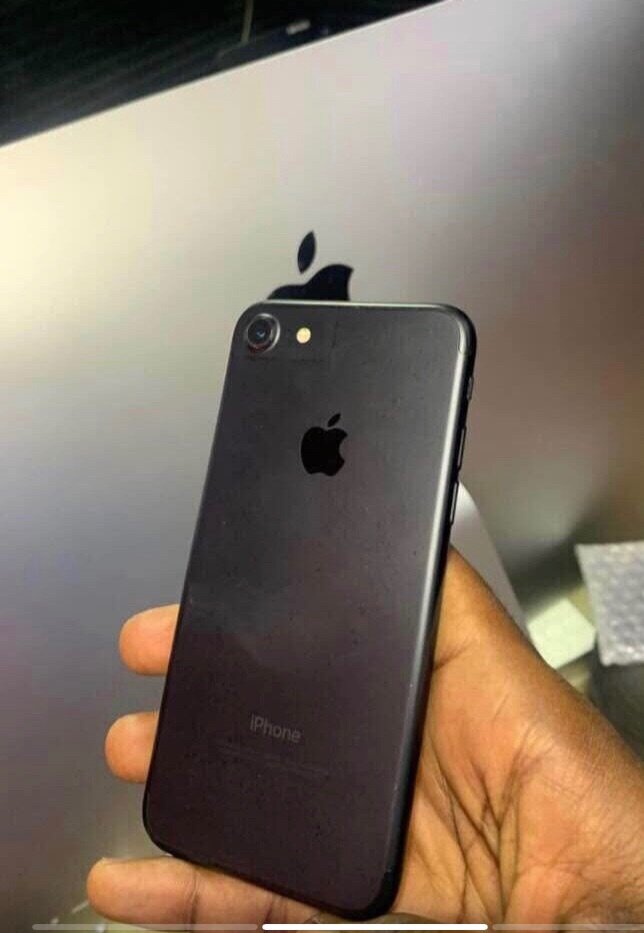 iPhone 7 couleur noir