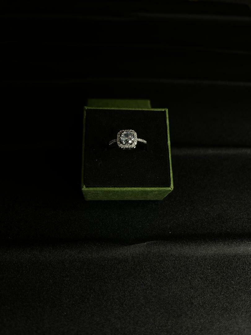Bague élégante en argent