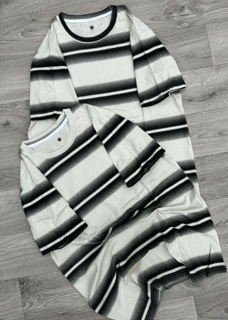 T-shirt rayé décontractée