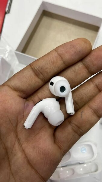 Earbuds