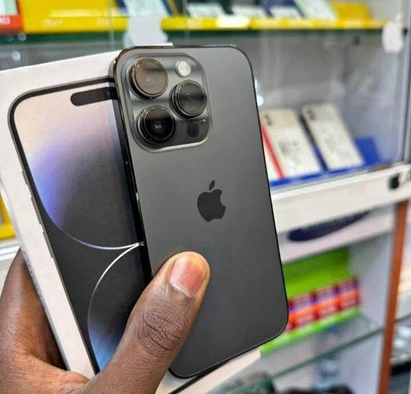 IPhone 14 pro max 256GO