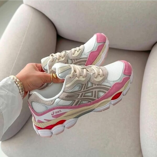 Baskets Femme Asics Roses