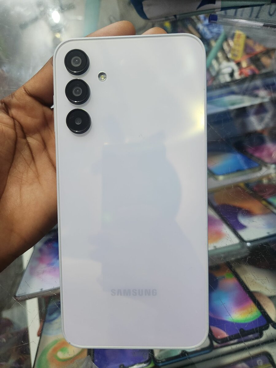 SAMSUNG Galaxy A15