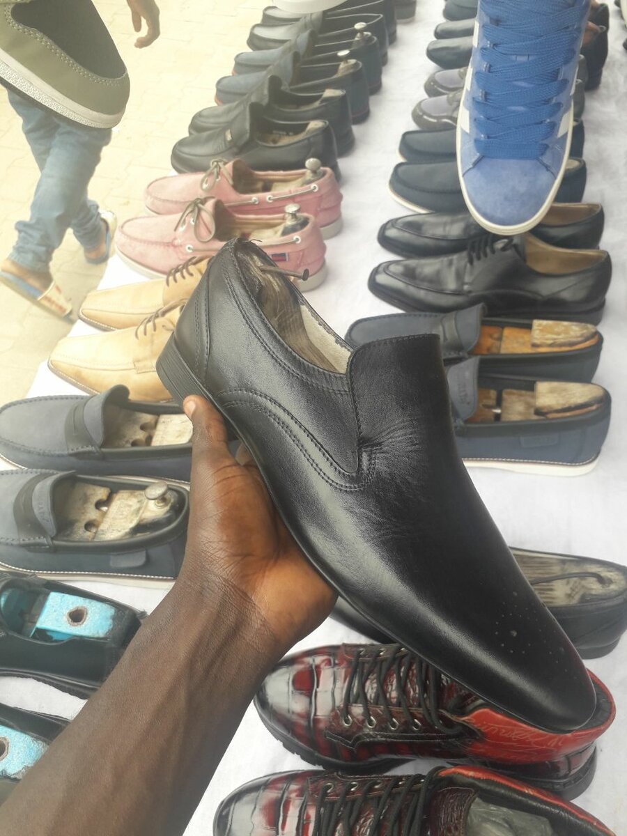 Chaussures Derby en cuir noir