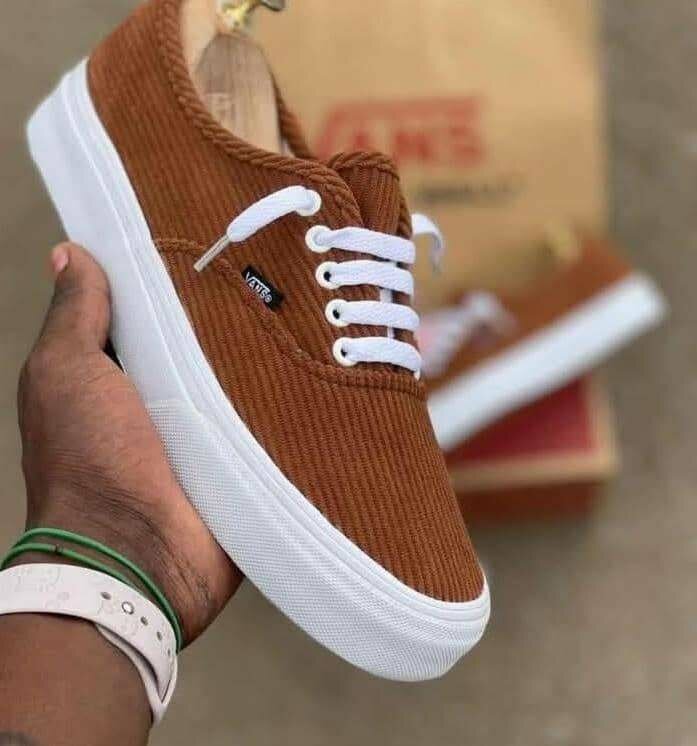 Vans classique élégantes