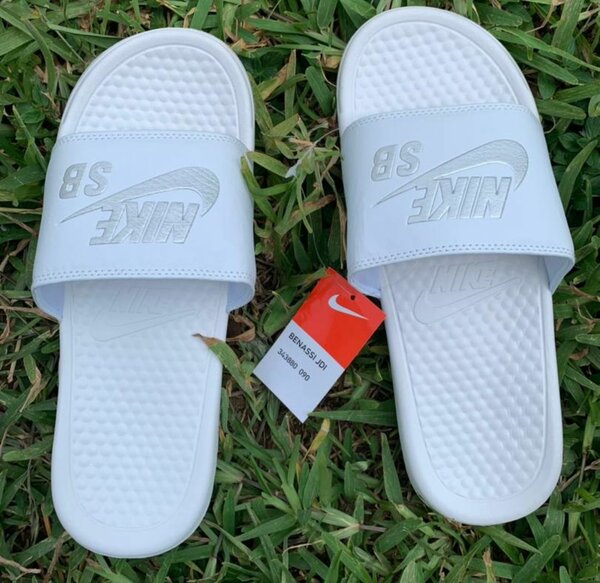 Claquettes tendance confortables