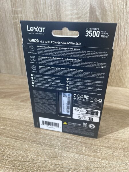 Lexar NM620