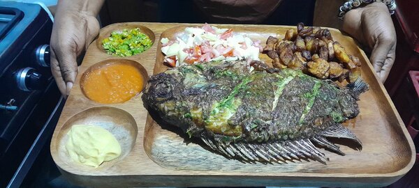 Assiette de poissons braisé