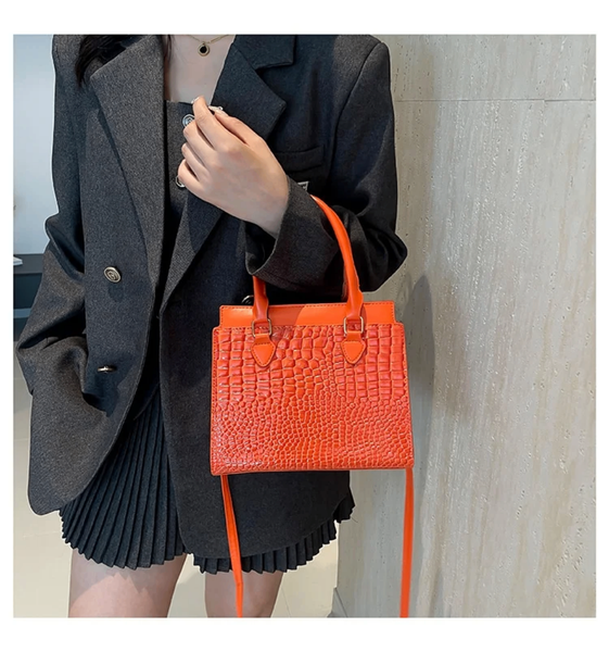 Sac à main en cuir texturé