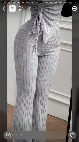 Combinaison en maille grise