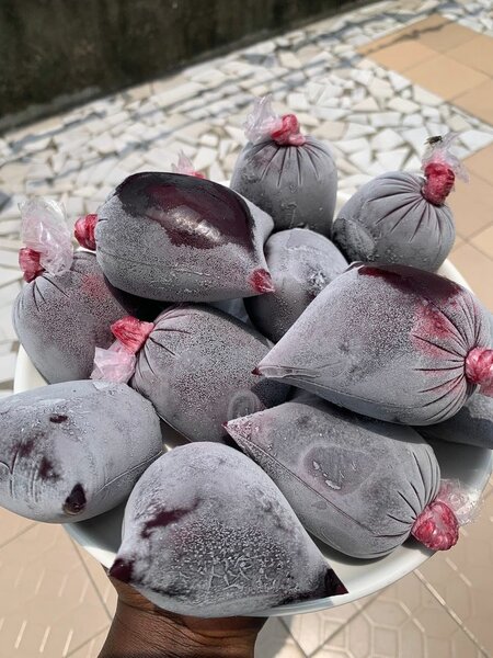 Des jus et des gâteaux