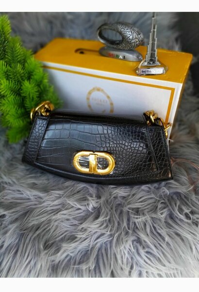 Ladies armpit bag