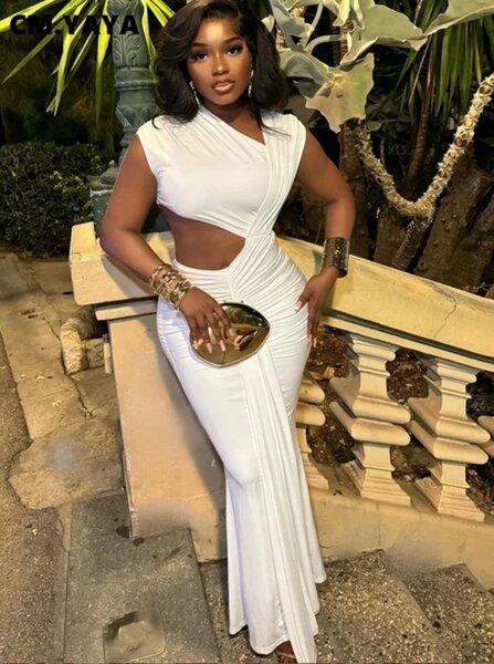 Robe longue blanche élégante