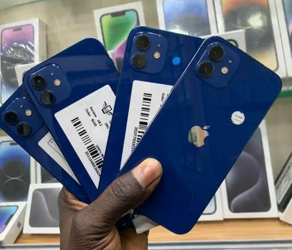 IPHONE 12 SIMPLE 64GB COLIS QUASI NEUF PROPRE