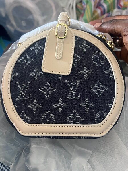 Sac LV + képi