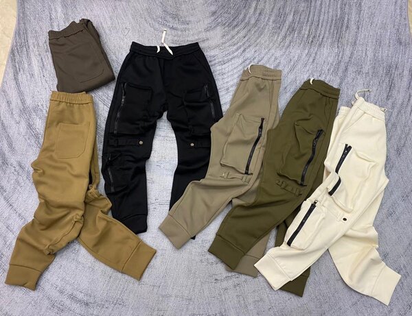 Jeans et Joggeurs Tendance