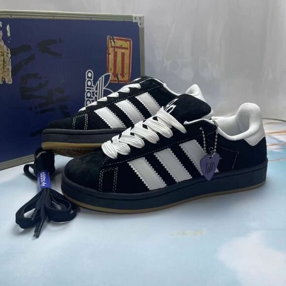 Baskets Campus Noires et Blanches