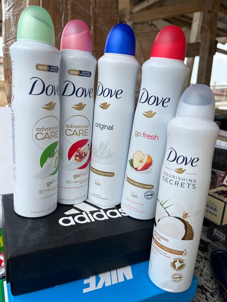 Déodorant Nivea et Dove