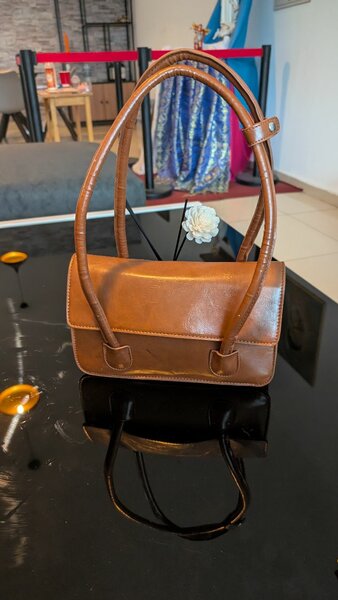 Sac à main en cuir marron