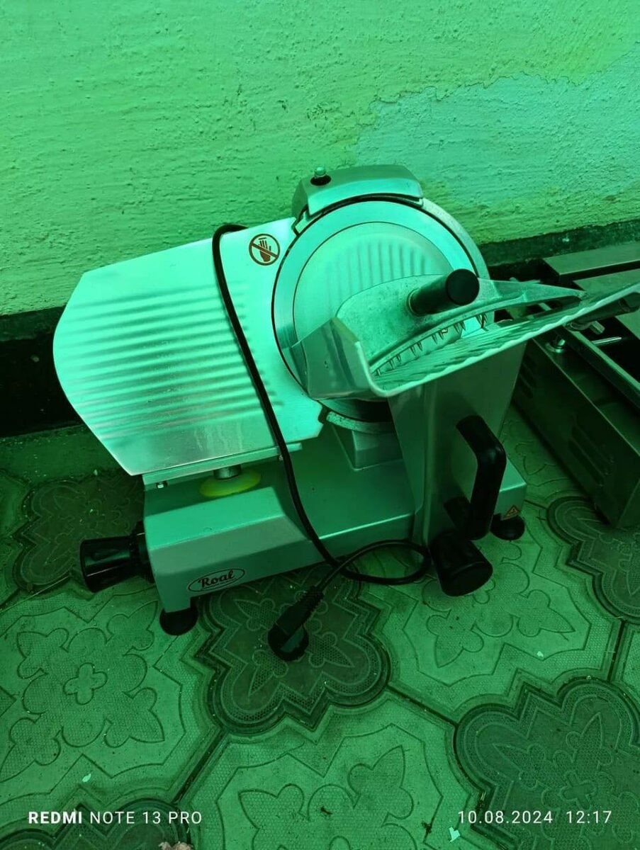 Продаю оборудование для общепита: