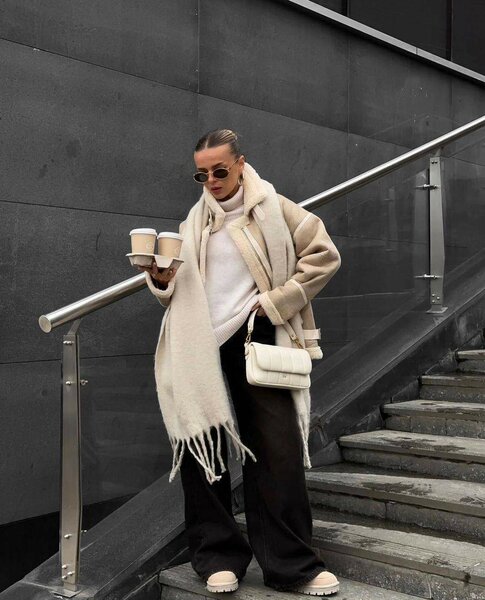 Удлинённые дубленки