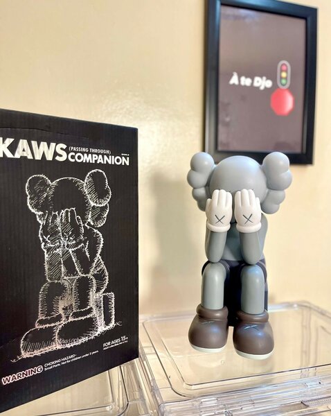 Kaws bonhomme