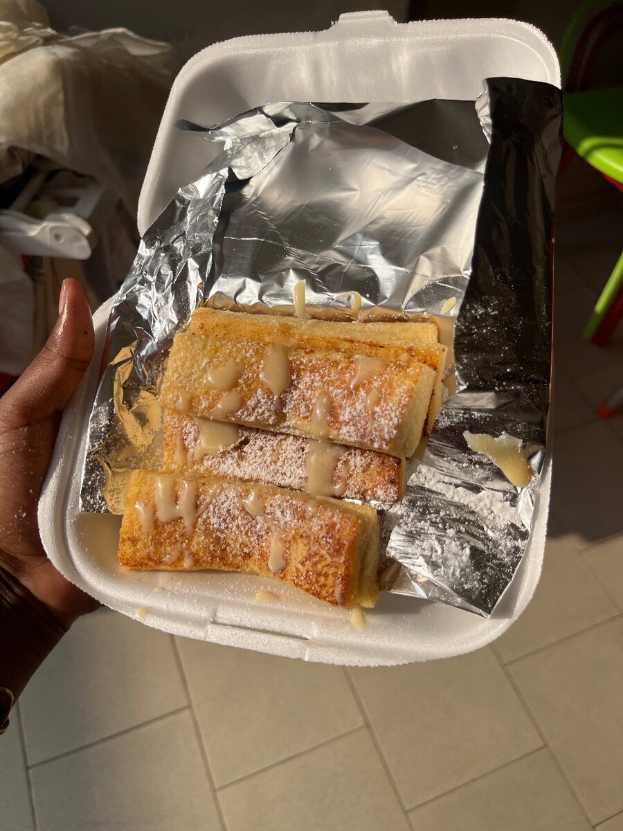 Crêpes roulées sucrées