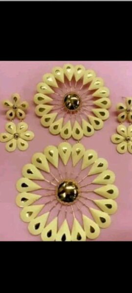 Boucles,médaillés argent doré