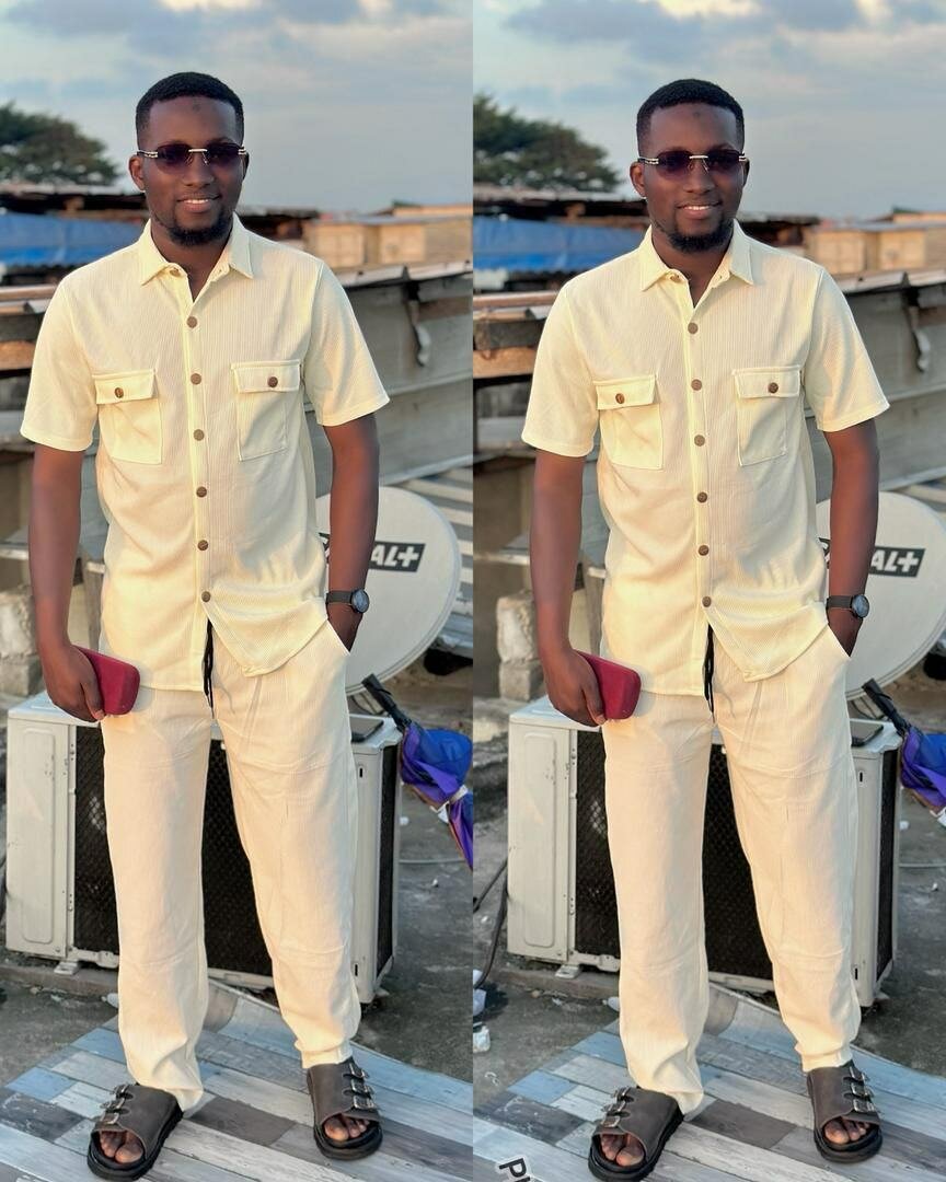 Costume chemise et pantalon