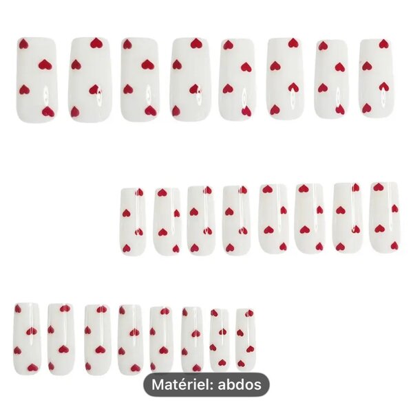 Ongles Faux Cœurs Rouges