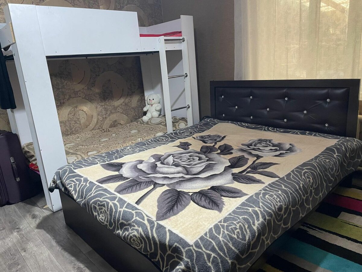 Спальный гарнитур