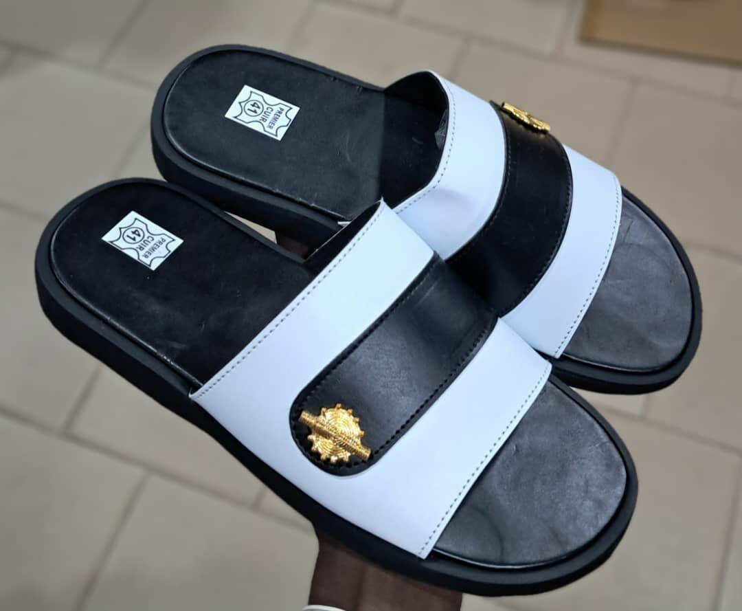 Sandales blanches en cuir