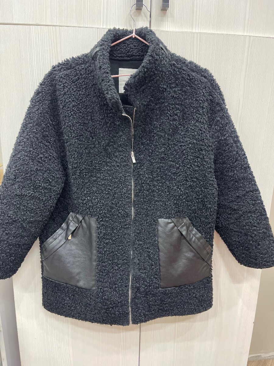 Классные почти новые)